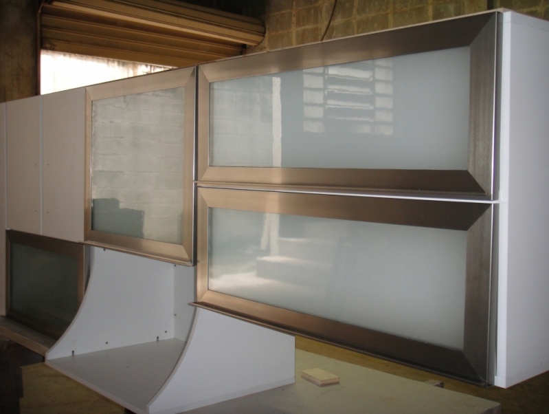 Porta de Vidro para Móveis de Cozinha Itaquaquecetuba - Porta de Vidro para Móveis